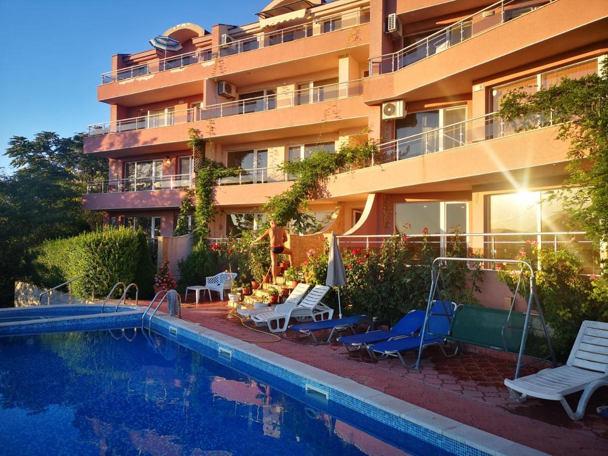 Seaview Apartment Complex Karia Kawarna Zewnętrze zdjęcie